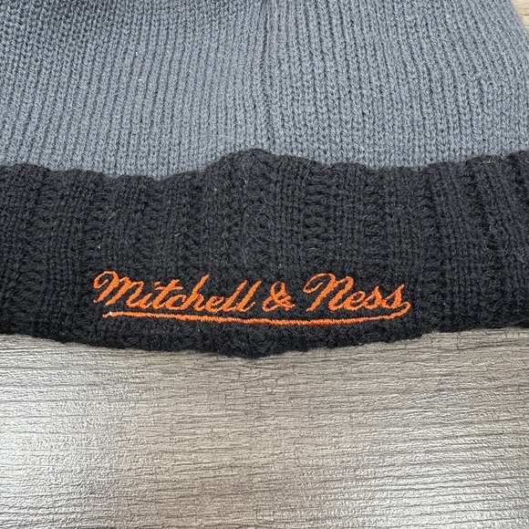 Philadelphia Flyers Mitchell & Ness Beanie Winter Hat Black Gray Orange - Picture 6 of 9